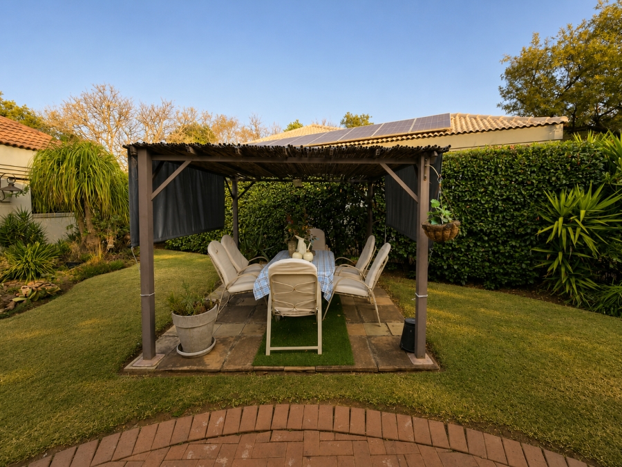 3 Bedroom Property for Sale in WestLake Country Safari Estate North West